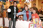NEW YORK - APRIL 20:At the 3rd Annual &quotChildren's Day Artrageous&quot at the Metropolitan Pavilion in New York City on April 25, 2004<br>  (Photo by Rob Rich copyright 2004 516-676-3939<br>robwayne1@aol.com)